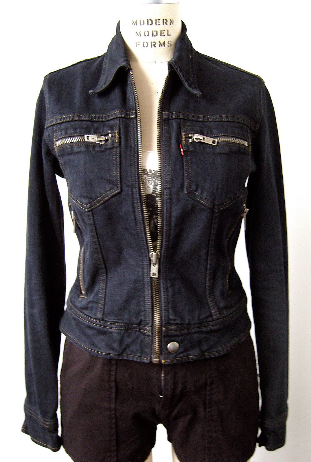 Levis jean jacket with big zippers Black Dove Vintage